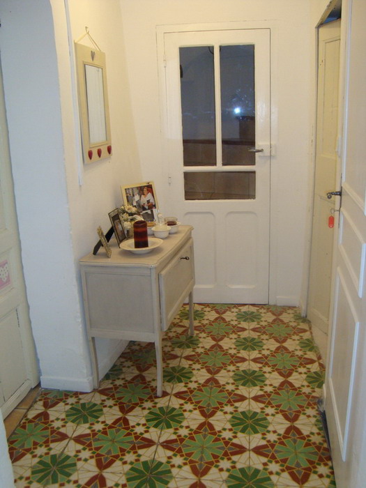 Middle hall - 1st Floor