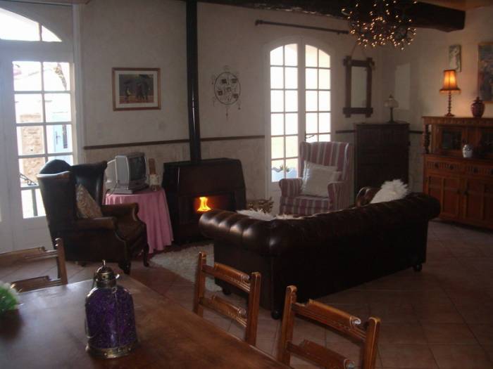 The Living Room (to front)