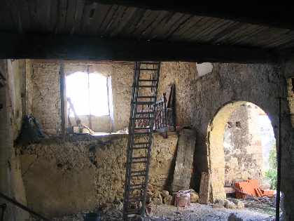 The entrance to the right wing